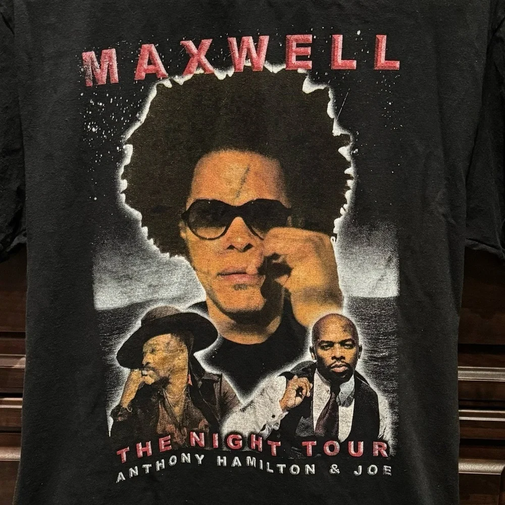 Maxwell tour Black Graphic T-Shirt MEDIUM